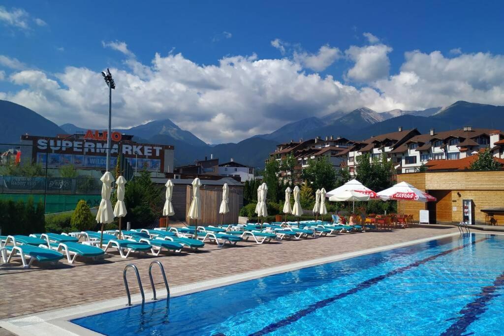 Large Gondola Apartment - Center, Neon Bansko Luaran gambar