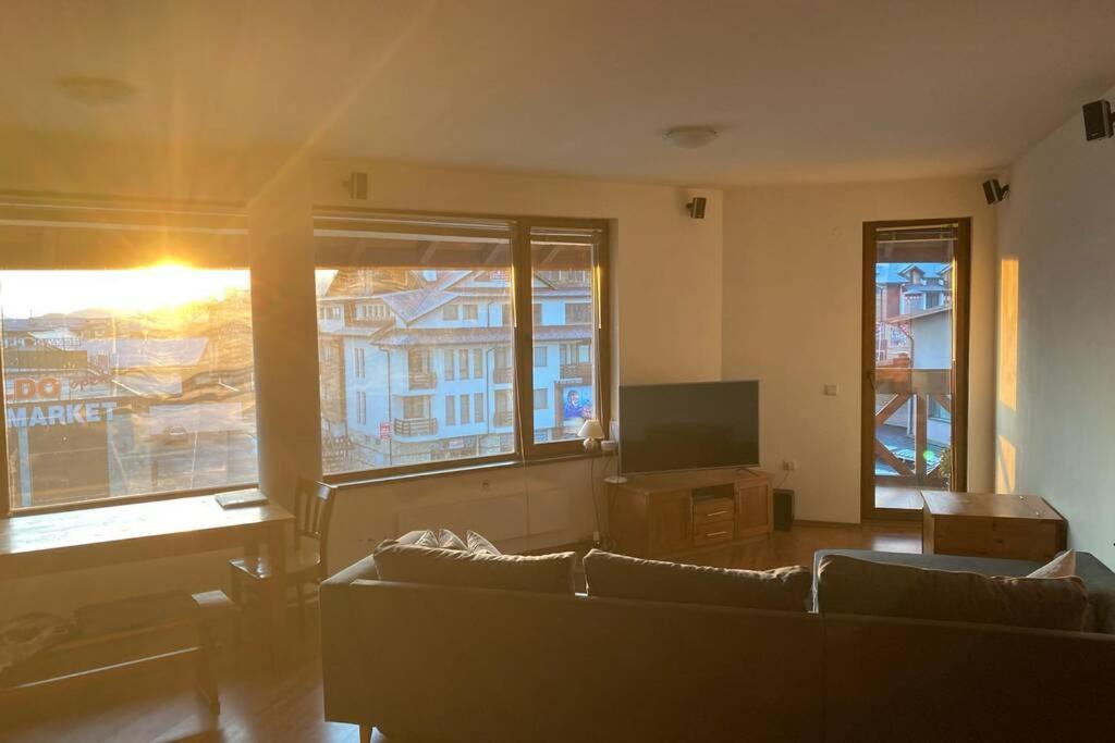 Large Gondola Apartment - Center, Neon Bansko Luaran gambar